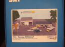 Garage Renault avec atelier et v�hicules