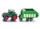 Tracteur et remorque � foin