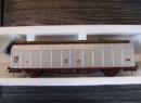 Wagon couvert � parois coulissantes des SJ