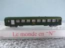 Voiture UIC type A7D �p logo central jaune encadr� �p IV de la SNCF