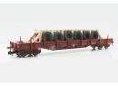 Plat rallong� � bogies charg� de rouleaux de grillage de le SNCF