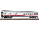 Voiture restaurant livr�e ICE �p V  de la DB