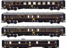 Coffret de 4 voitures dont 1 fourgon � bagages