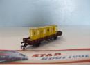 TILLIG TT 14920 - Plat � essoeux charg� de cabines t�l �p IV de la DR