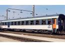 ROCO ref 45749 HO - Corail mixte 2�/fourgon �p IV/V de la SNCF