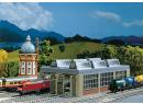 222115  	 Hangar � locomotives �lectriques avec une locomotive (sans moteur)