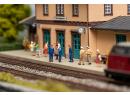 FALLER 180237 HO - Lot de figurines avec minibruitage Personnel ferroviaire et sifflement