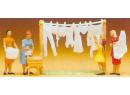 PREISER 14050 HO - Femmes qui tendent leur linge (lavandire)