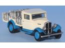 SAI 7476 - Camion Renault ZJ laitier (avec 54 pots  lait), blanc