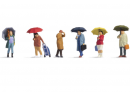 NOCH 15523 HO - 6 passants sous la pluie