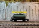 PIKO 72077 HO - Citerne essieux essence des Armes ep III SNCF