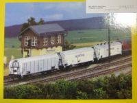 Photo 1/1 : La photo reprsente le couvercle du coffret, mais ne reprsente pas le contenu (3 frigos SNCF)